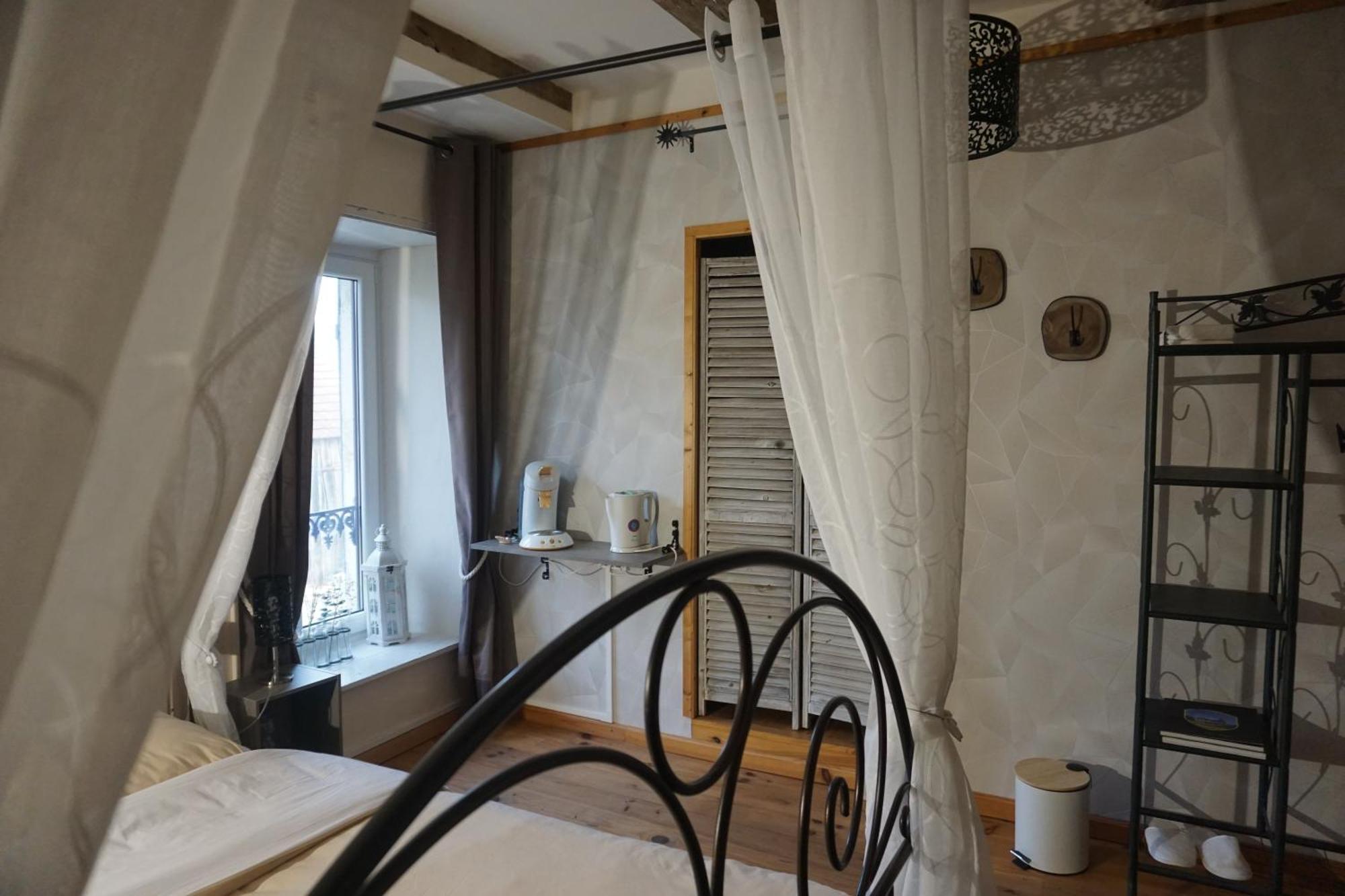 Chambre D'Hotes Juste-Confortable Fleurey-les-Lavoncourt Exterior photo