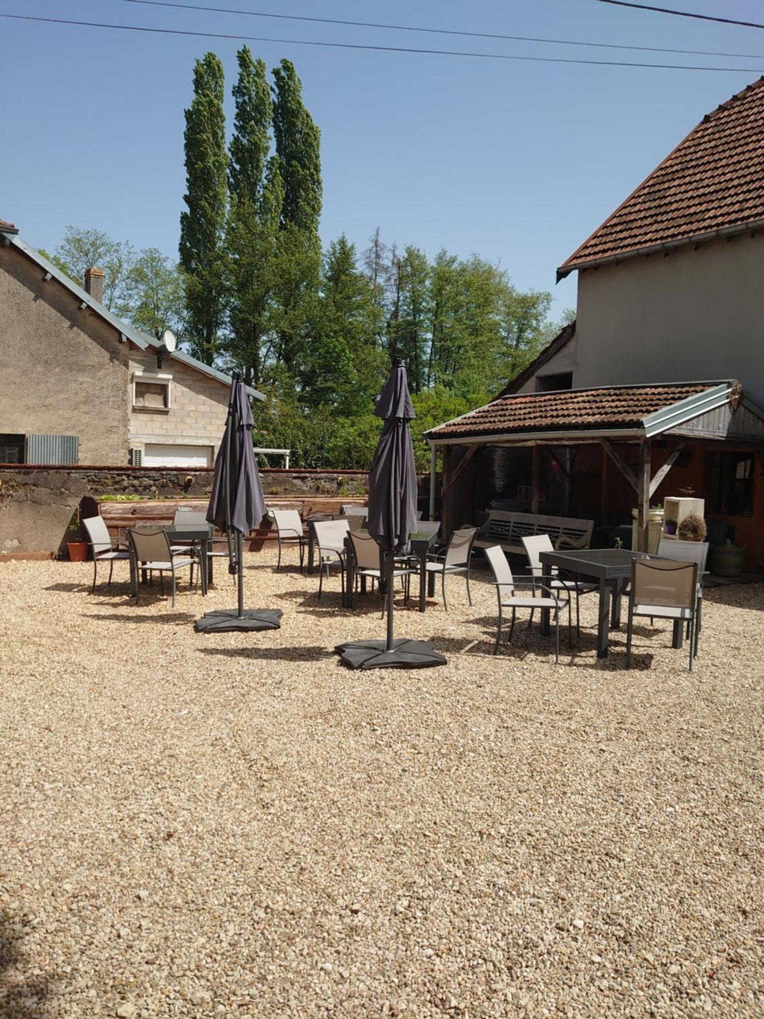 Chambre D'Hotes Juste-Confortable Fleurey-les-Lavoncourt Exterior photo